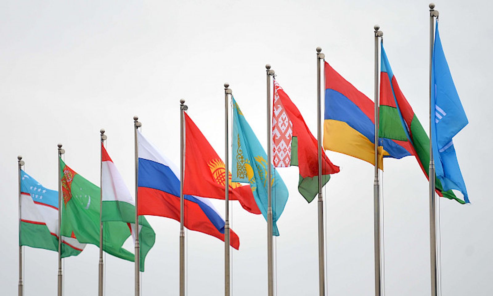 КМШ саммити. Өлкө башчылары «Ала-Арча» мамлекеттик резиденциясына келүүдө