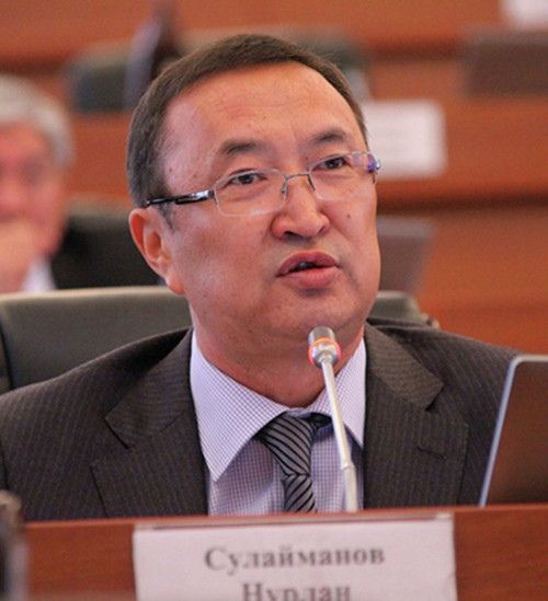 Мурдагы транспорт жана коммуникациялар министри Нурлан Сулайманов кармалды