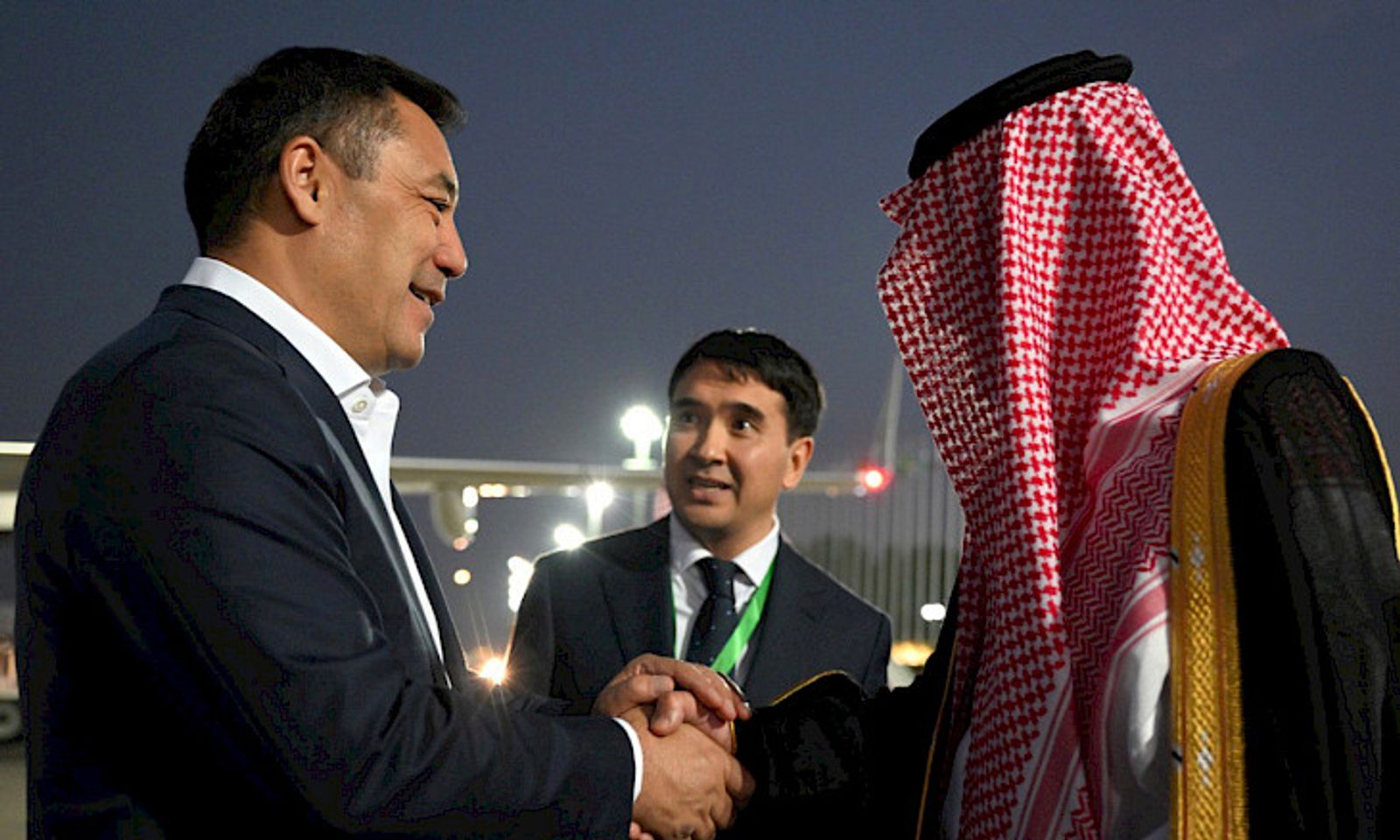 Садыр Жапаров жумушчу сапар менен Жиддага келди