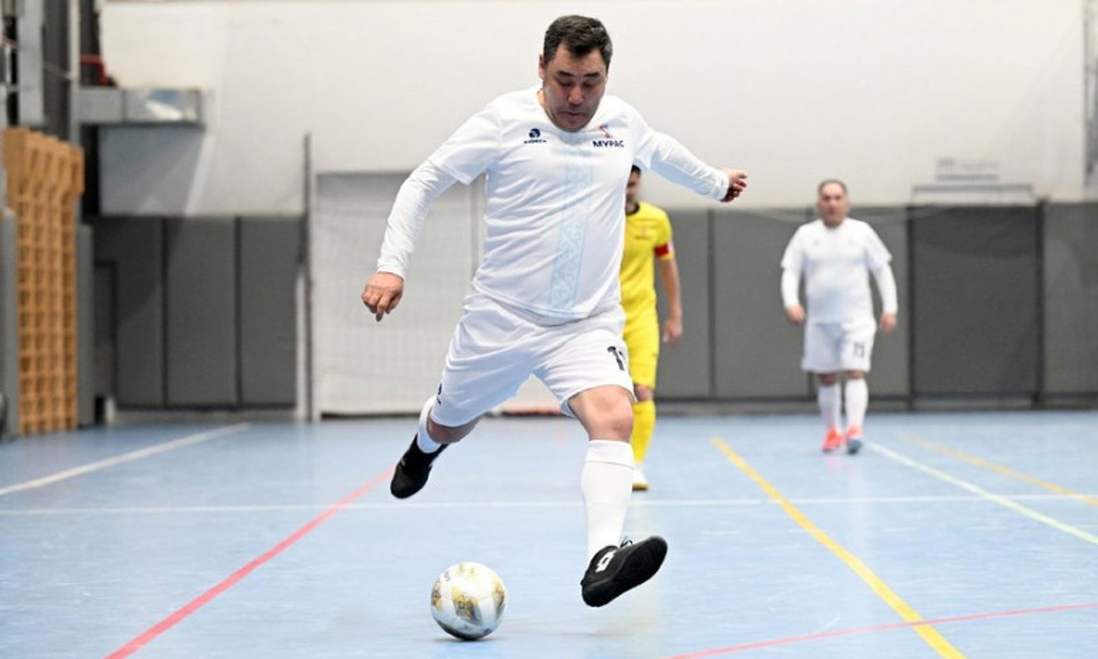 ВИДЕО-Ташиев «Барселонага» Жапаров кыйын футболчу экенин эскертти