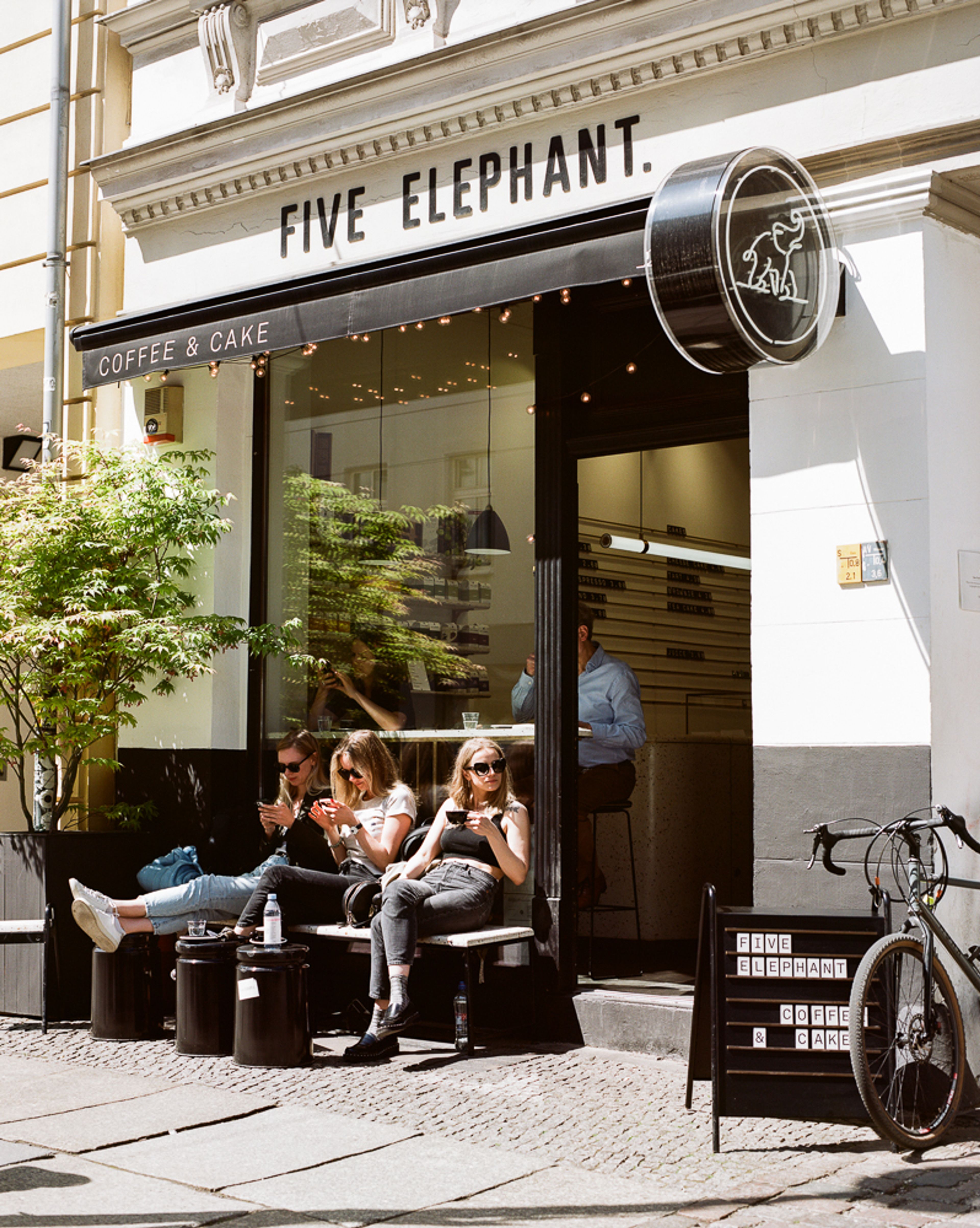 Five Elephant