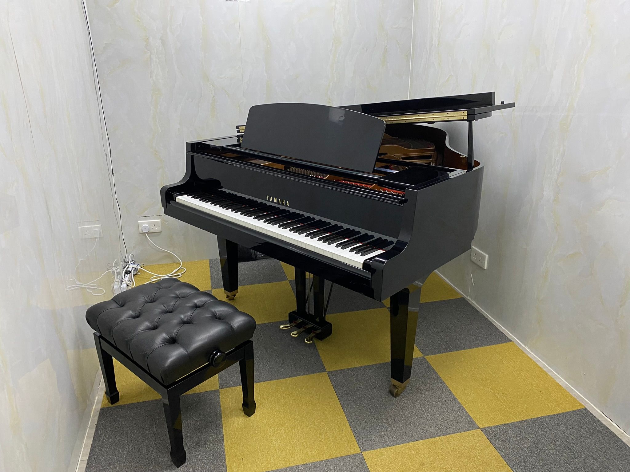 荔枝角三角琴Y2