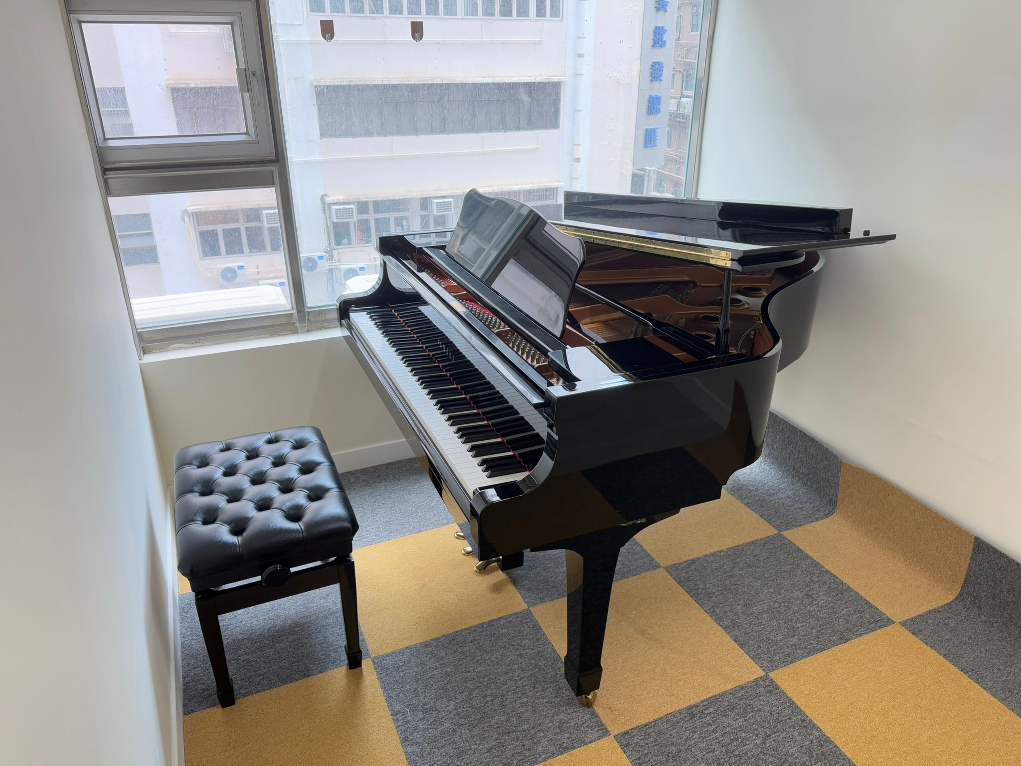 荔枝角三角琴Y4