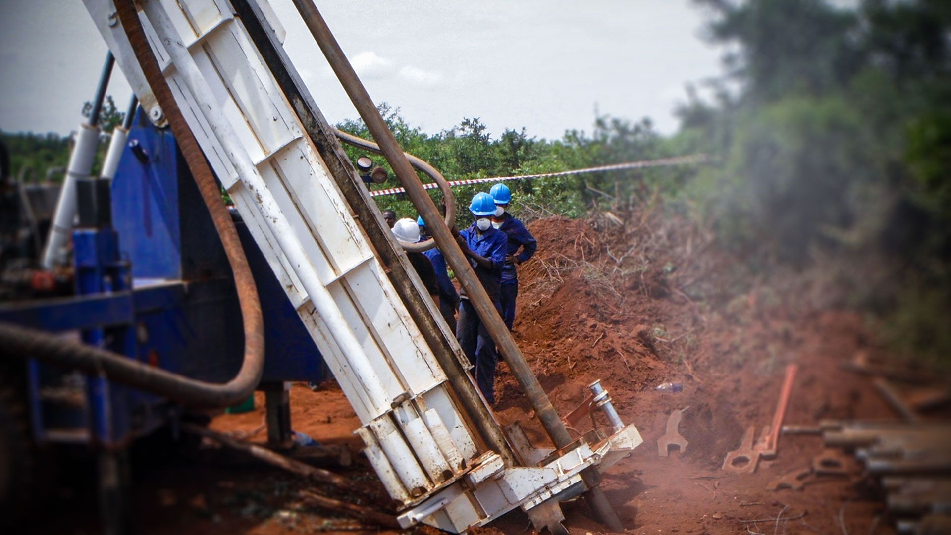 Vom Explorer zum Produzenten: Lake Victoria Gold zündet nächste Stufe auf Goldprojekt Imwelo