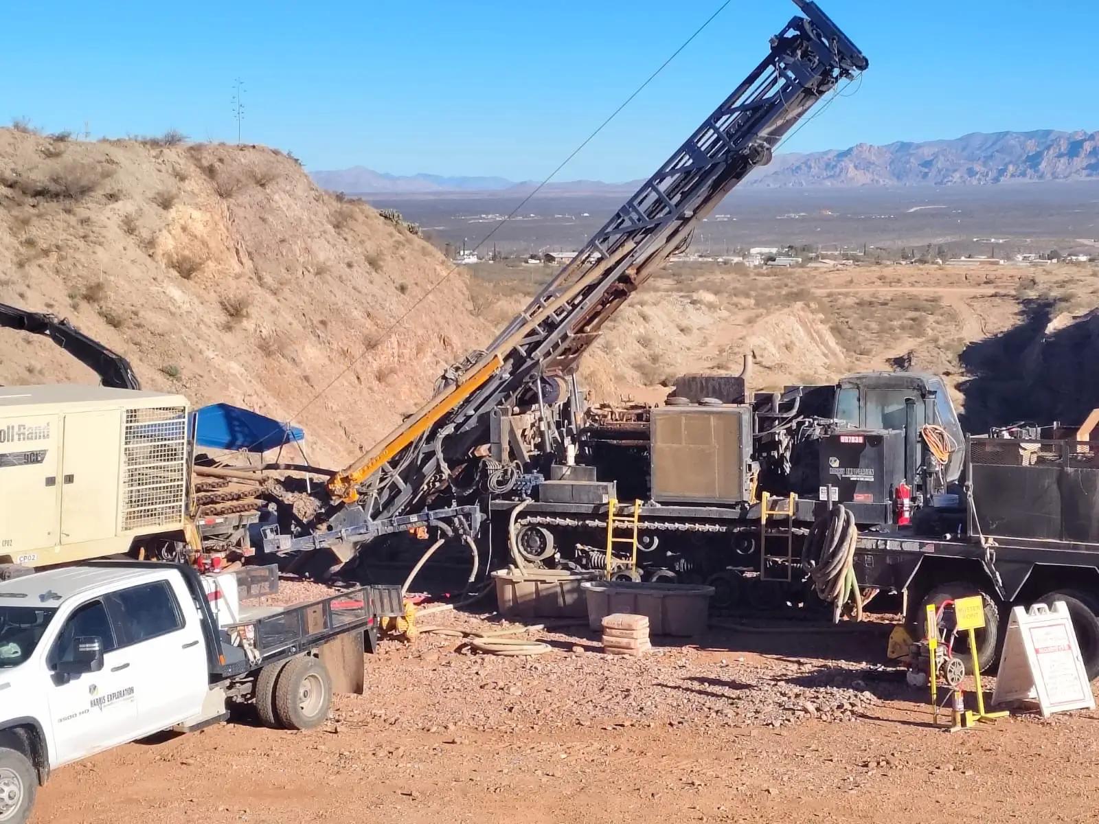 Aztec Minerals weitet Bohrprogramm auf Gold- und Silberprojekt Tombstone deutlich aus