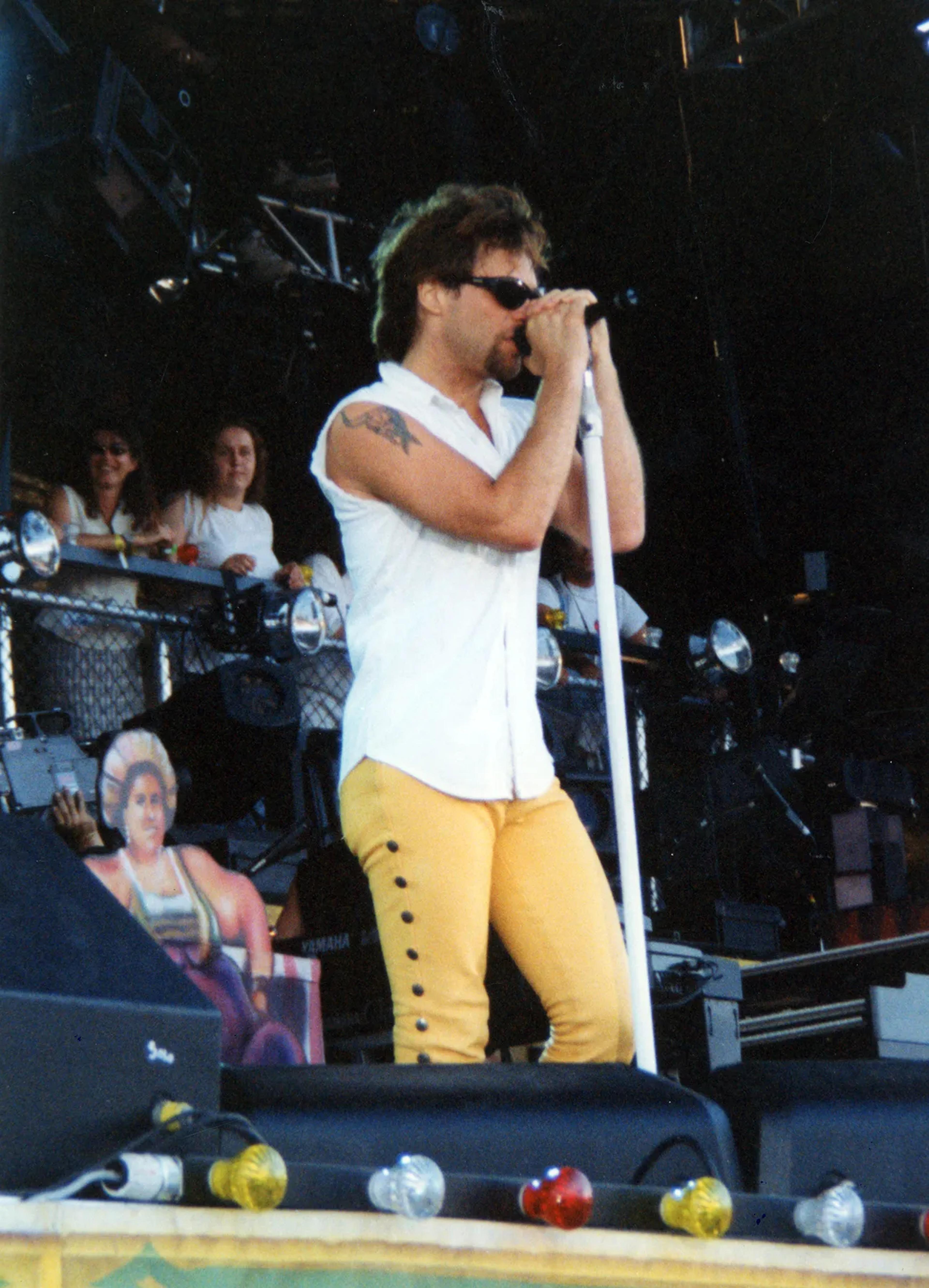 Scattered artefact image