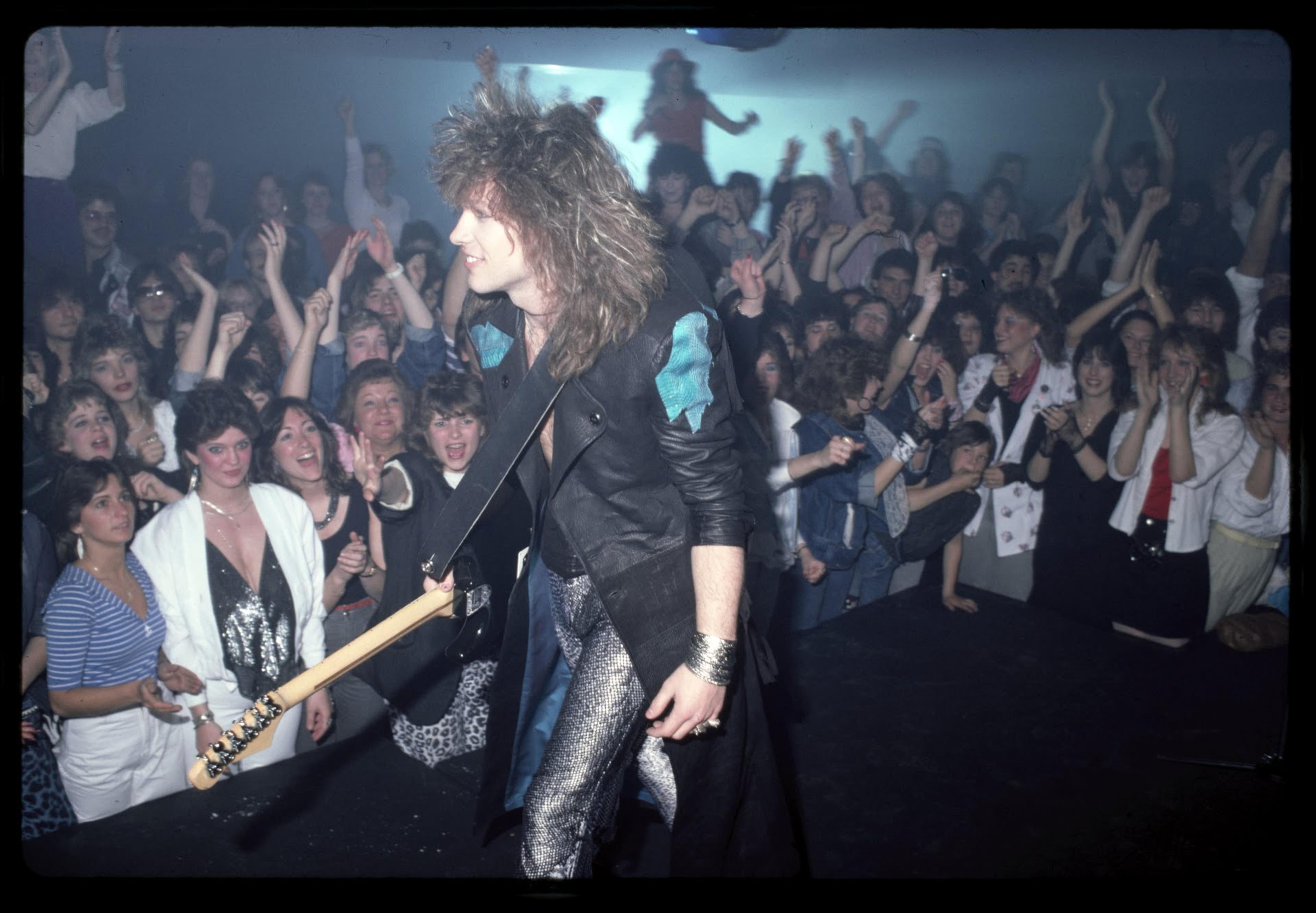 Scattered artefact image