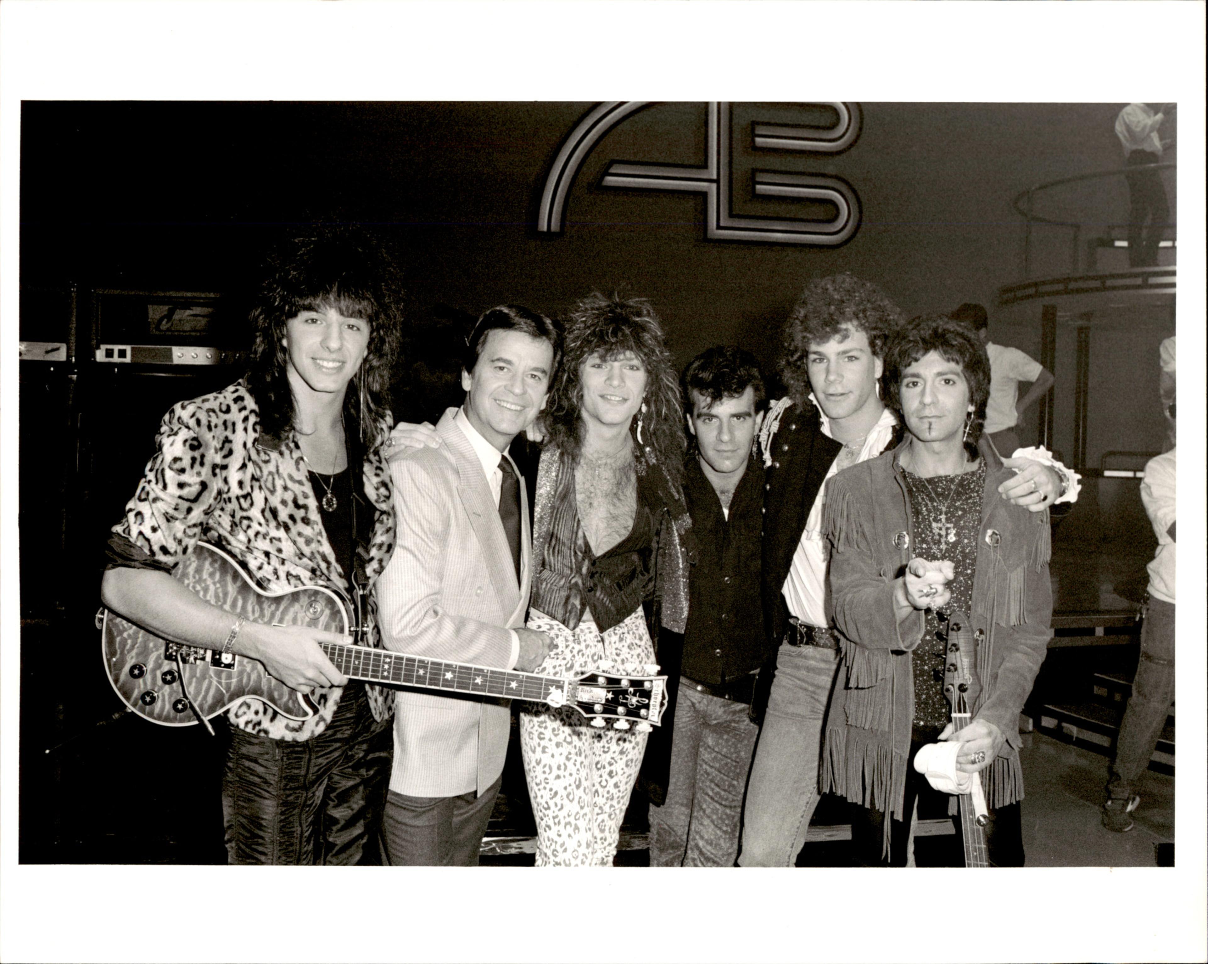 Scattered artefact image