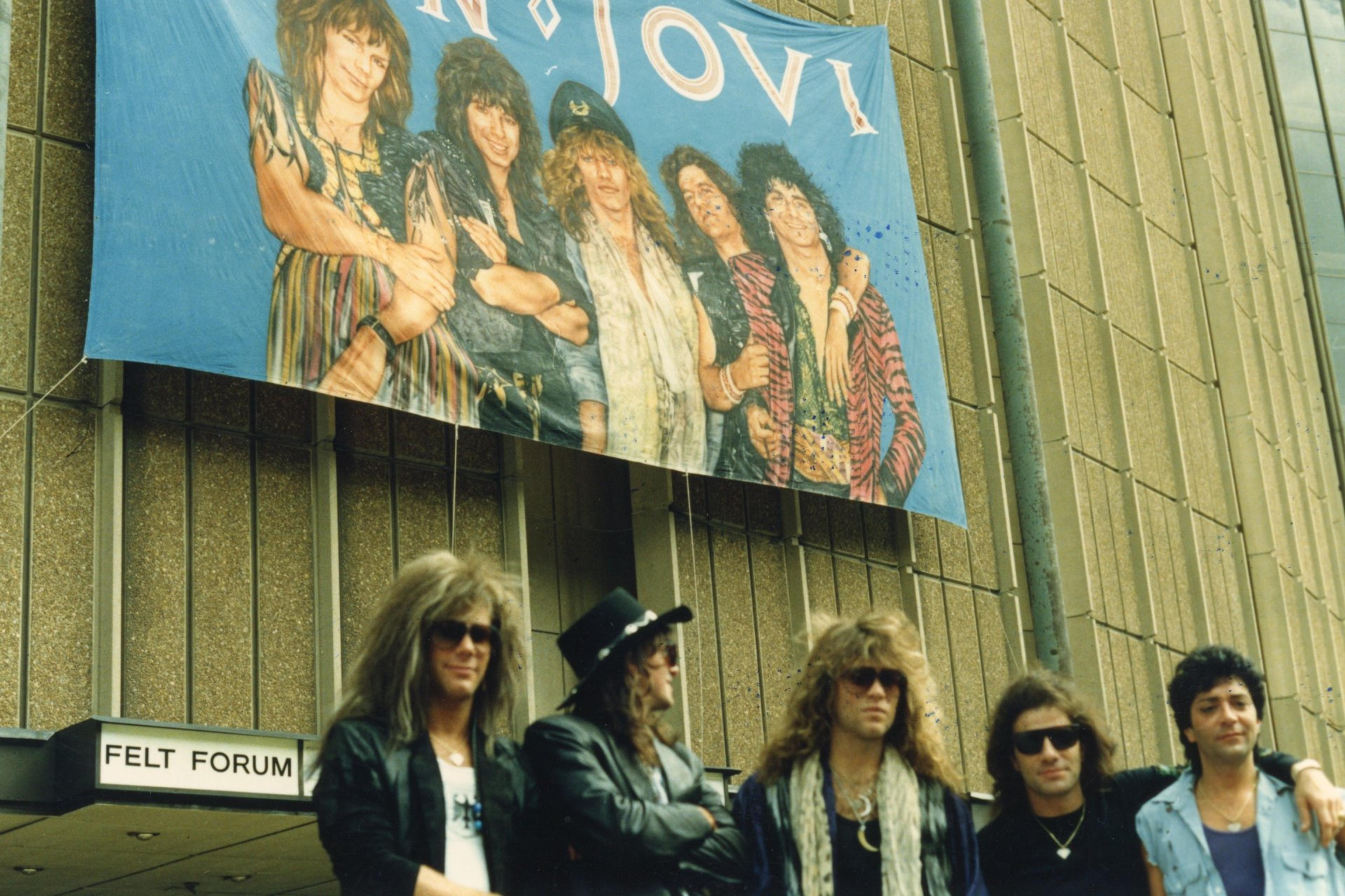 Scattered artefact image