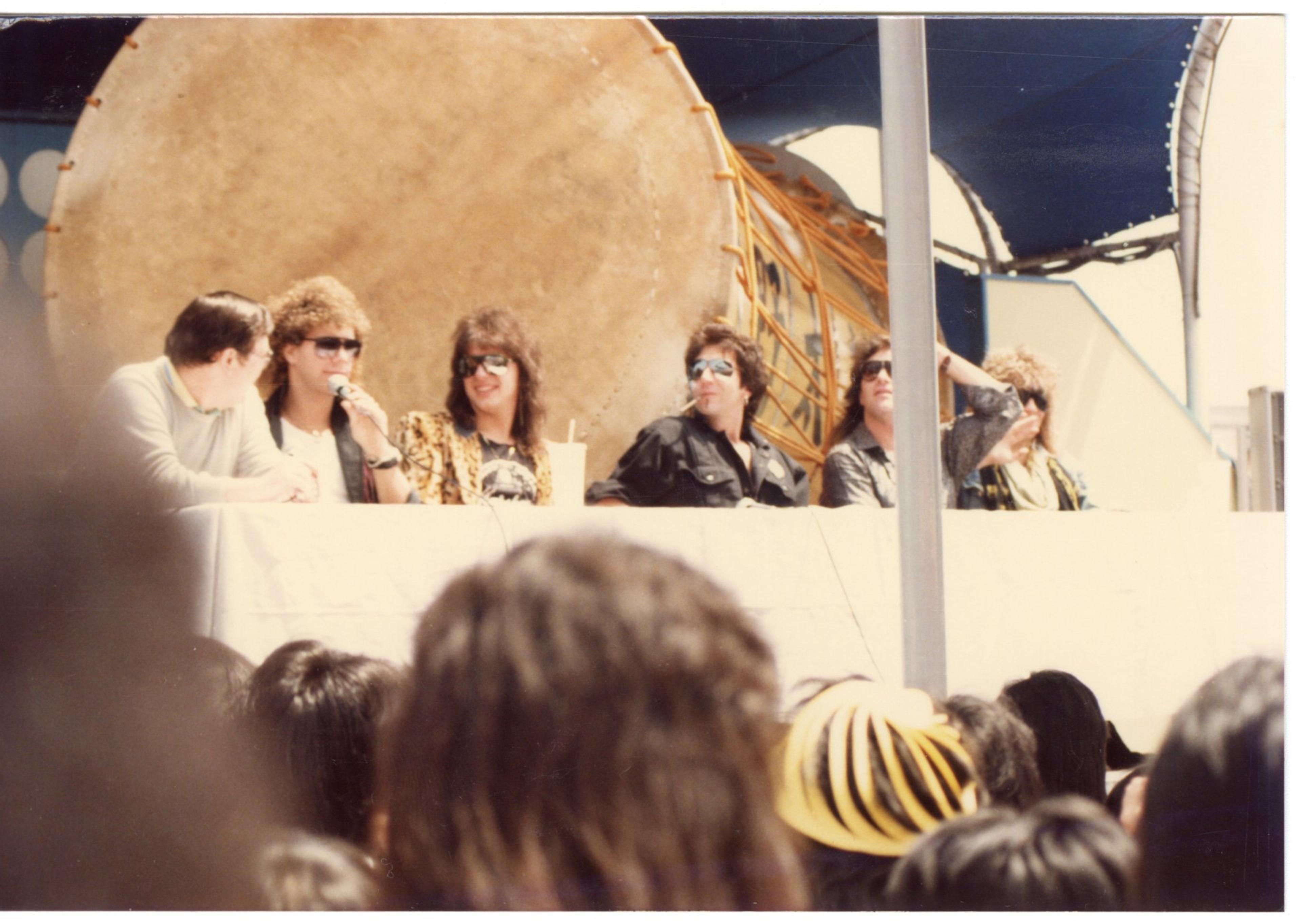 Scattered artefact image