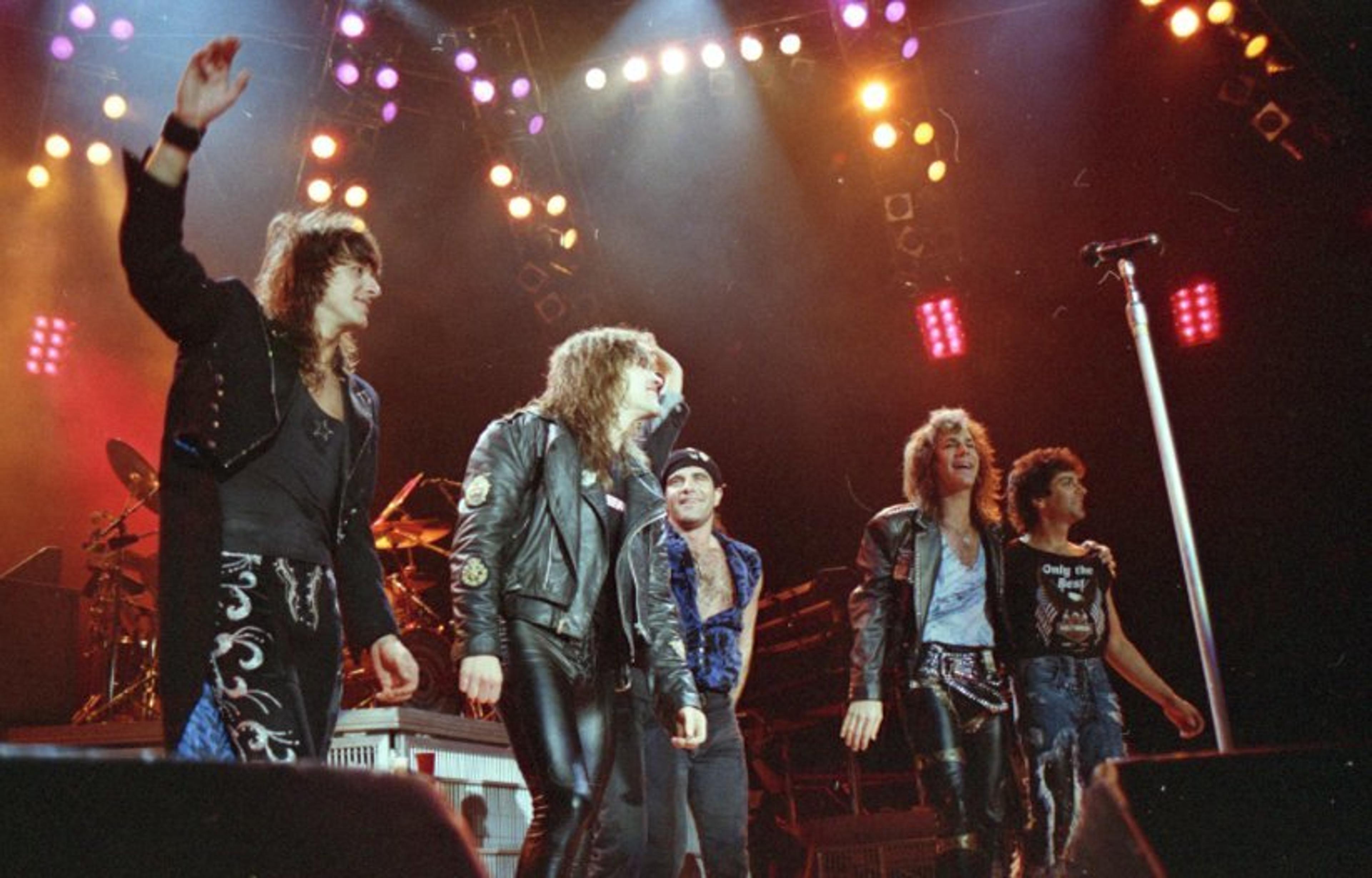 Scattered artefact image