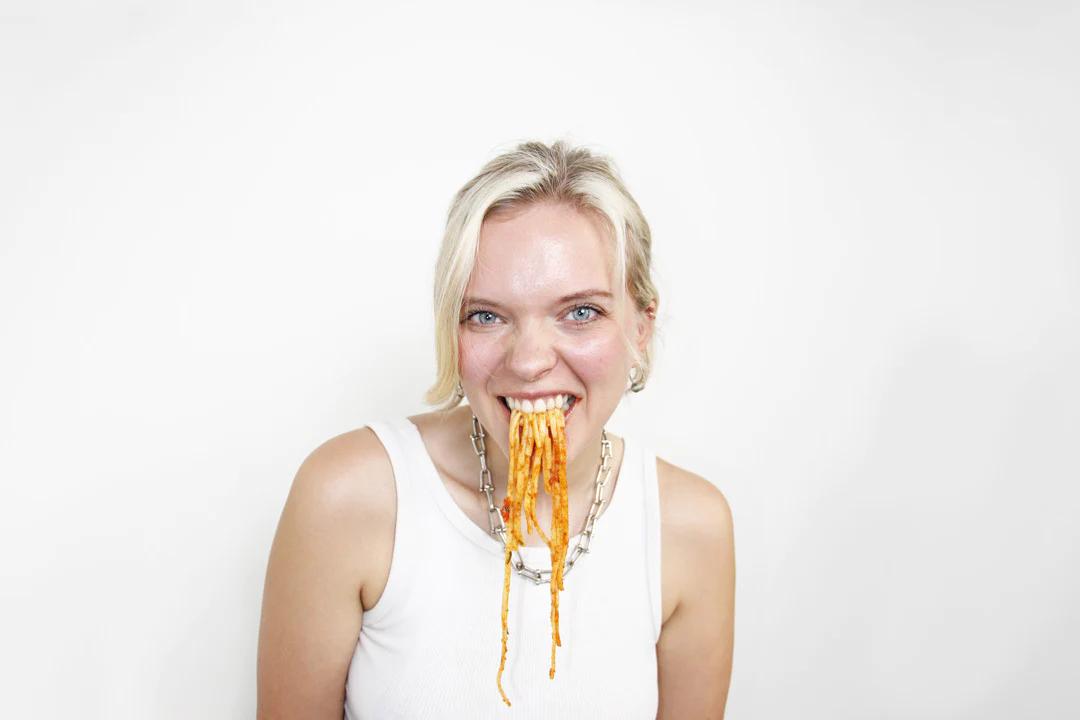 woman spaghetti