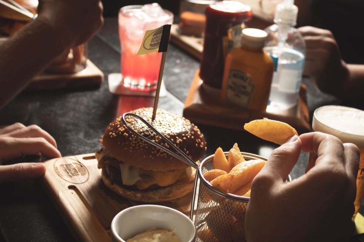 75 Minutes to Order a Burger: Where Your Diner Is Losing Time