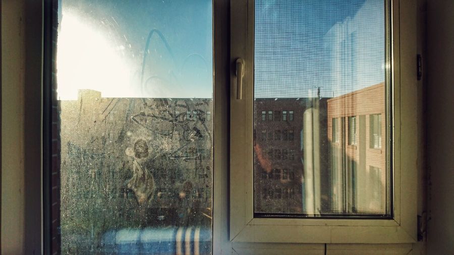 Why Your Windows Look Foggy (And It's Not What You Think)