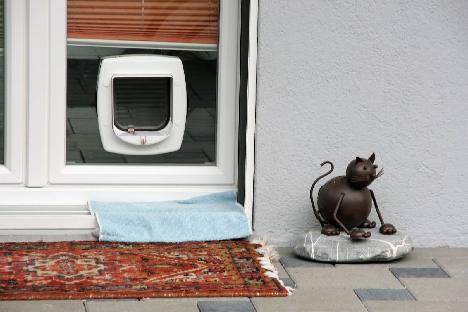Installing In-Glass Pet Doors: What Every Utah Homeowner Should Know First