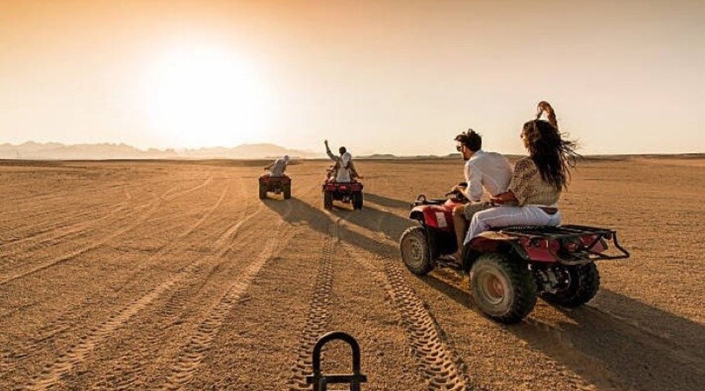 Jazda quadami o zachodzie słońca podczas Super Safari z Marsa Alam