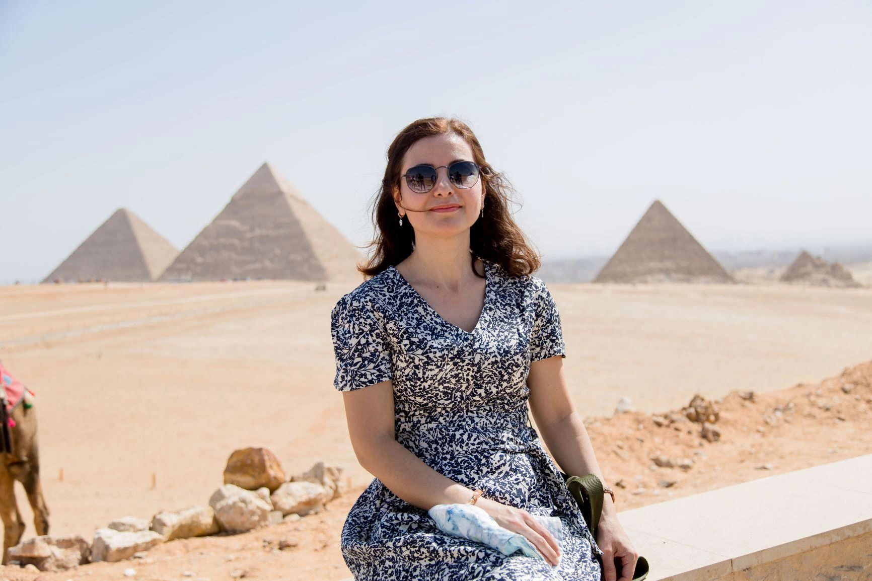 Panorama piramid w Gizie na płaskowyżu podczas wycieczki z Sharm el Sheikh do Kairu