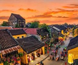 Hoi An Architecture: Reading History Through Houses, Roofs and Courtyards