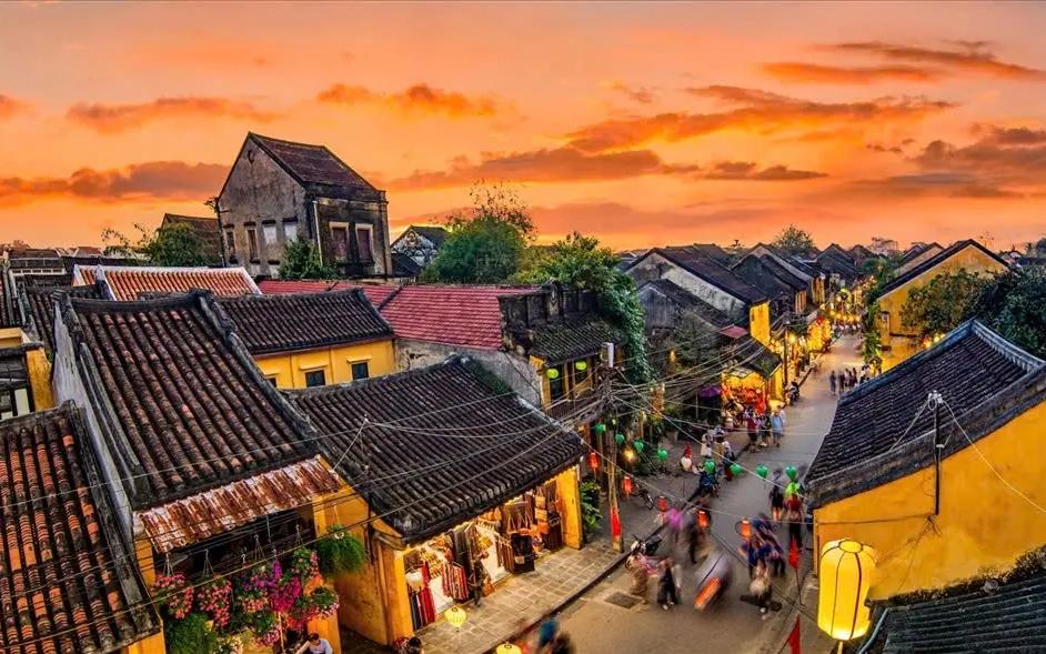Hoi An Architecture: Reading History Through Houses, Roofs and Courtyards