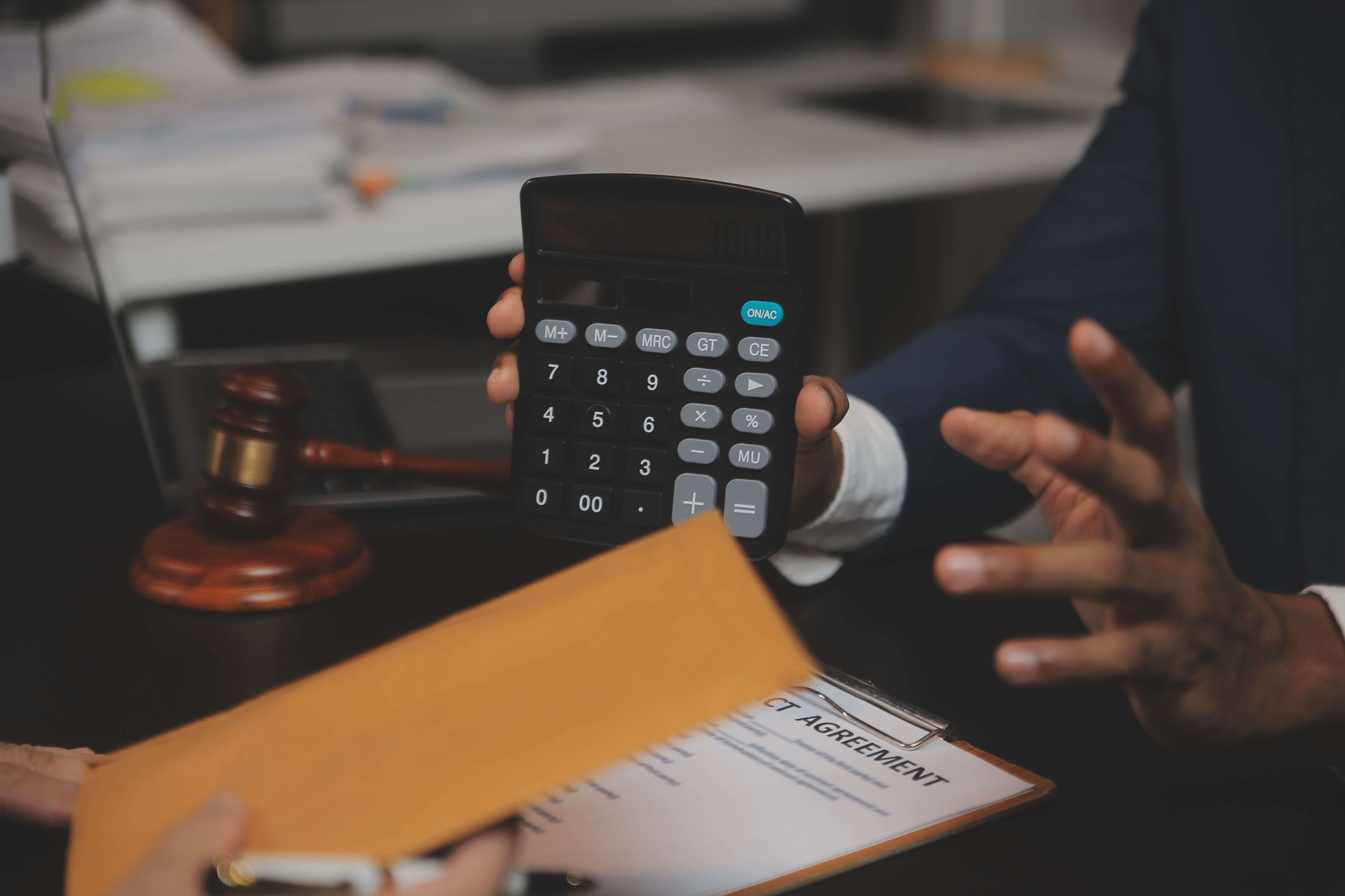 Breaking a Lease in Alberta | Fees and Legal Reasons