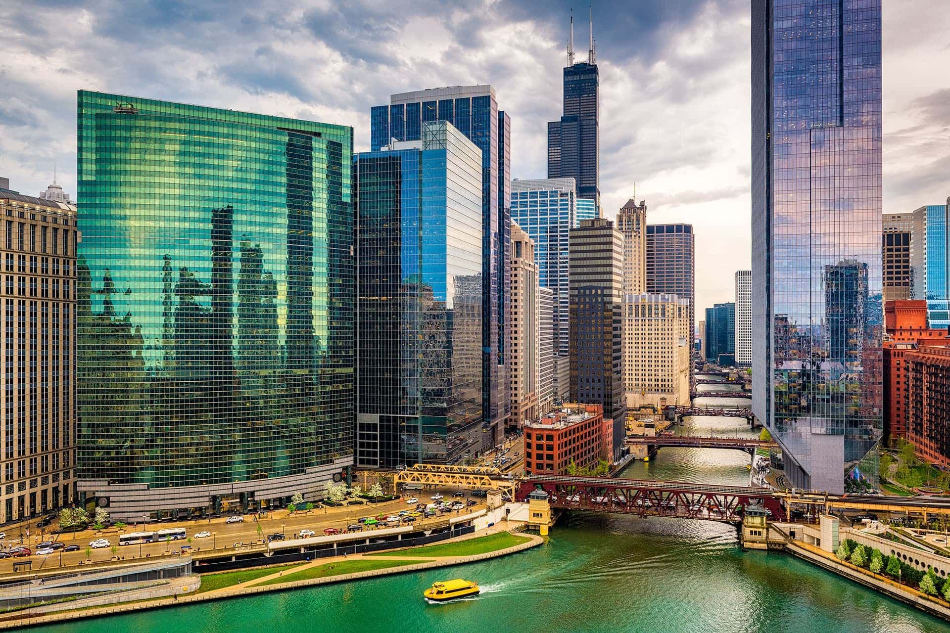 Squatting Laws in Illinois & Adverse Possession Laws