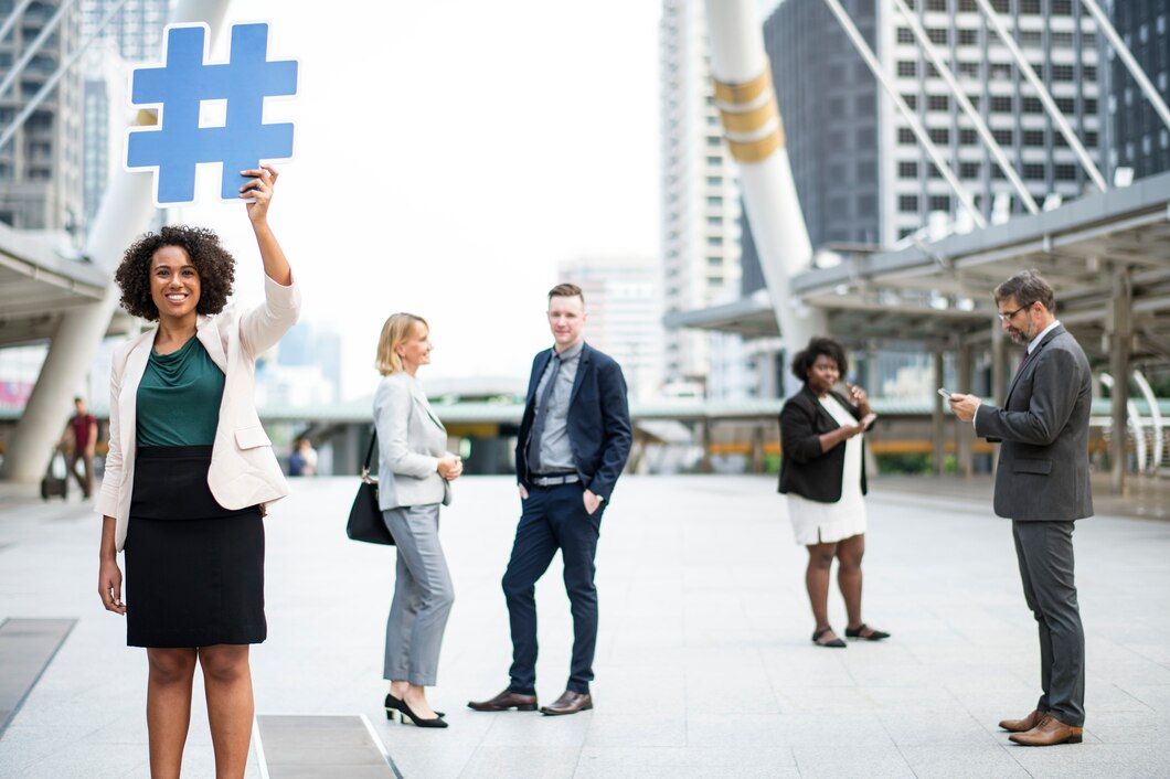 Leveraging LinkedIn for Effective Networking | Guide for Professionals