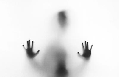 Ghosting — وقتی بدون خداحافظی ناپدید می‌شوند: چرا اتفاق می‌افتد و چطور کنار بیاییم