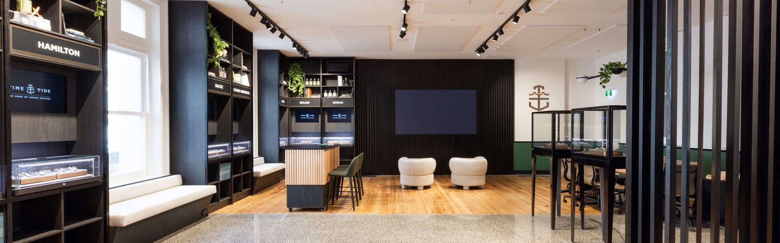 time-and-tide-watch-discovery-studio-lobby