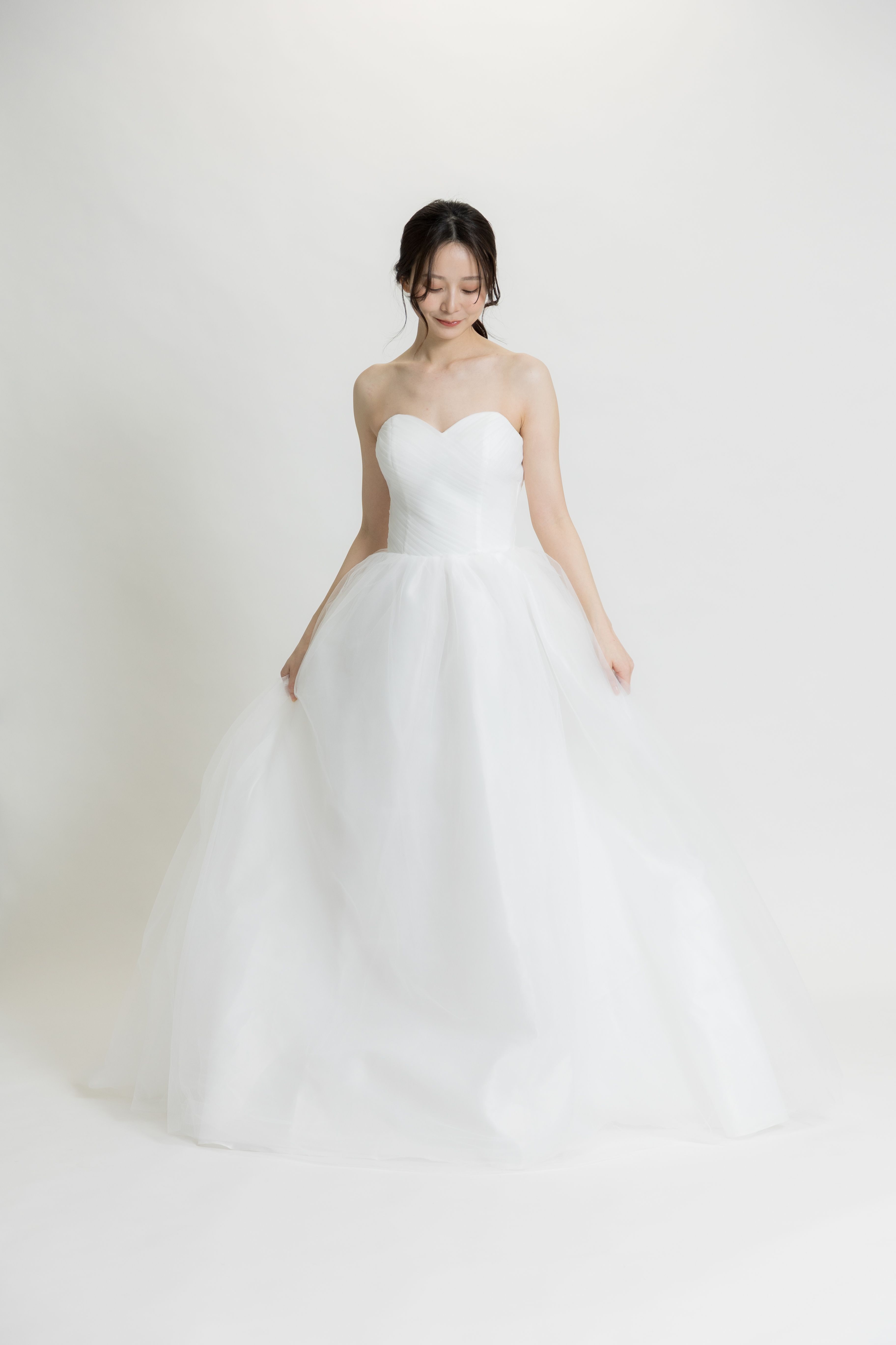 ウェディングドレス　7号　Aライン AL-10 | 前撮り・フォトウェディングの衣装 | THE STORY WEDDING
