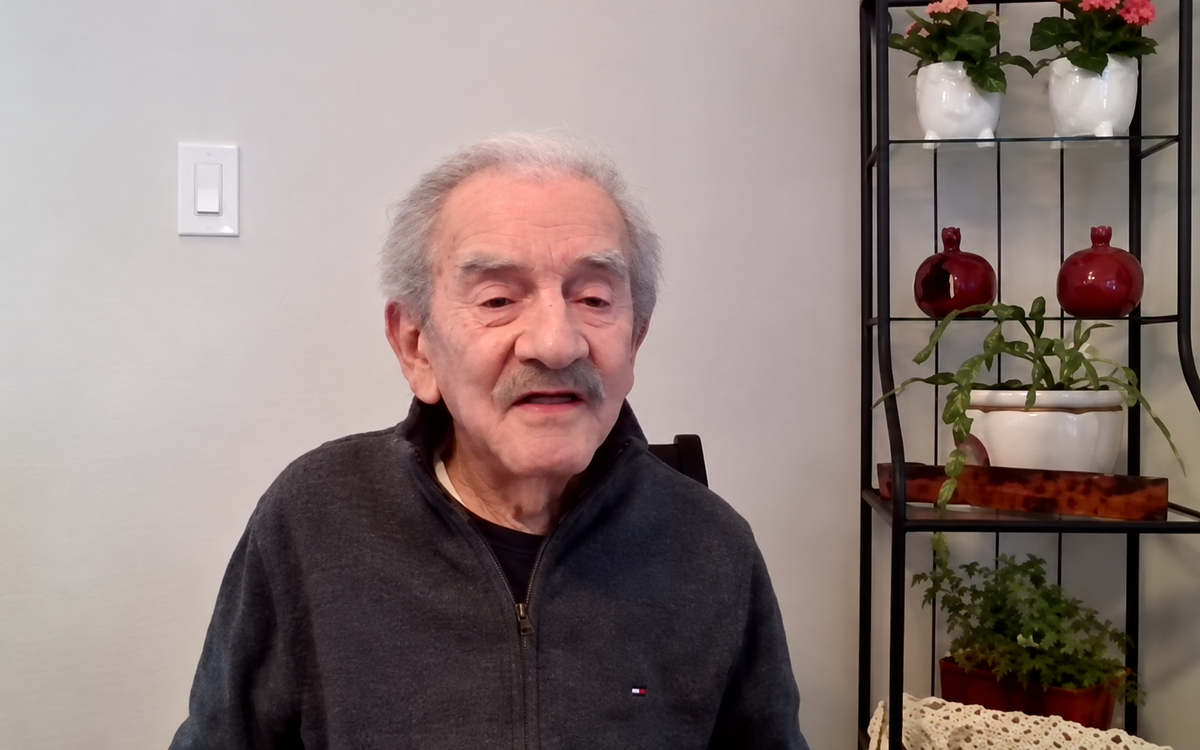 Իսկենտեր Աղազարեան