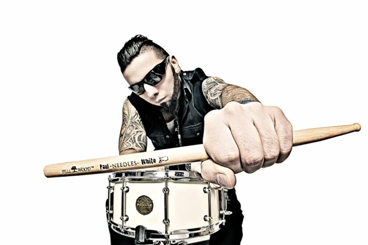 Paul "NEEDLES" White (UK)