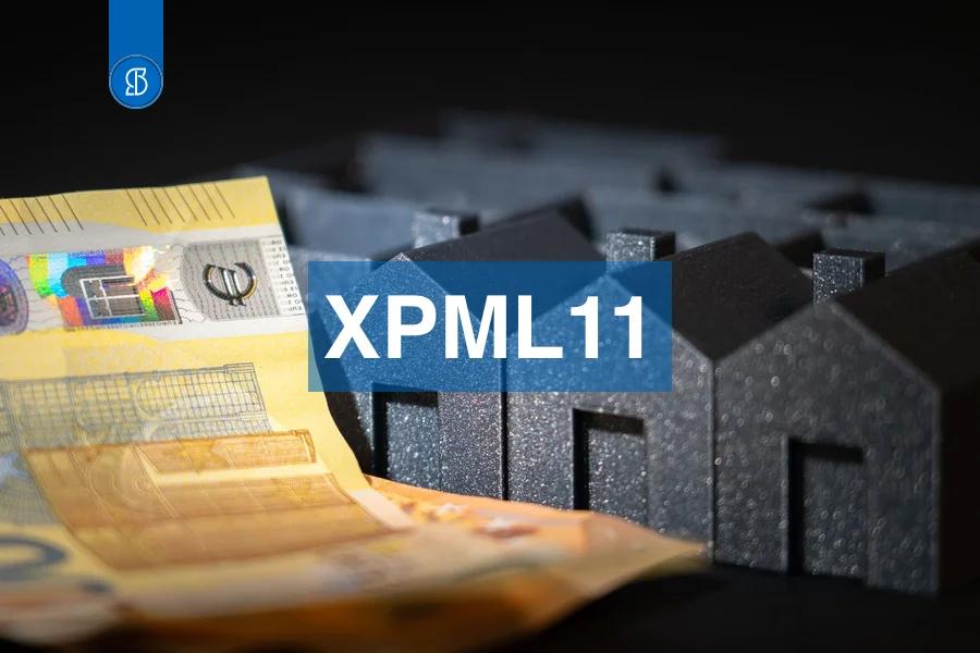 Maquetes escuras de casas enfileiradas ao lado de notas de euro, com o código XPML11 em faixa azul ao centro