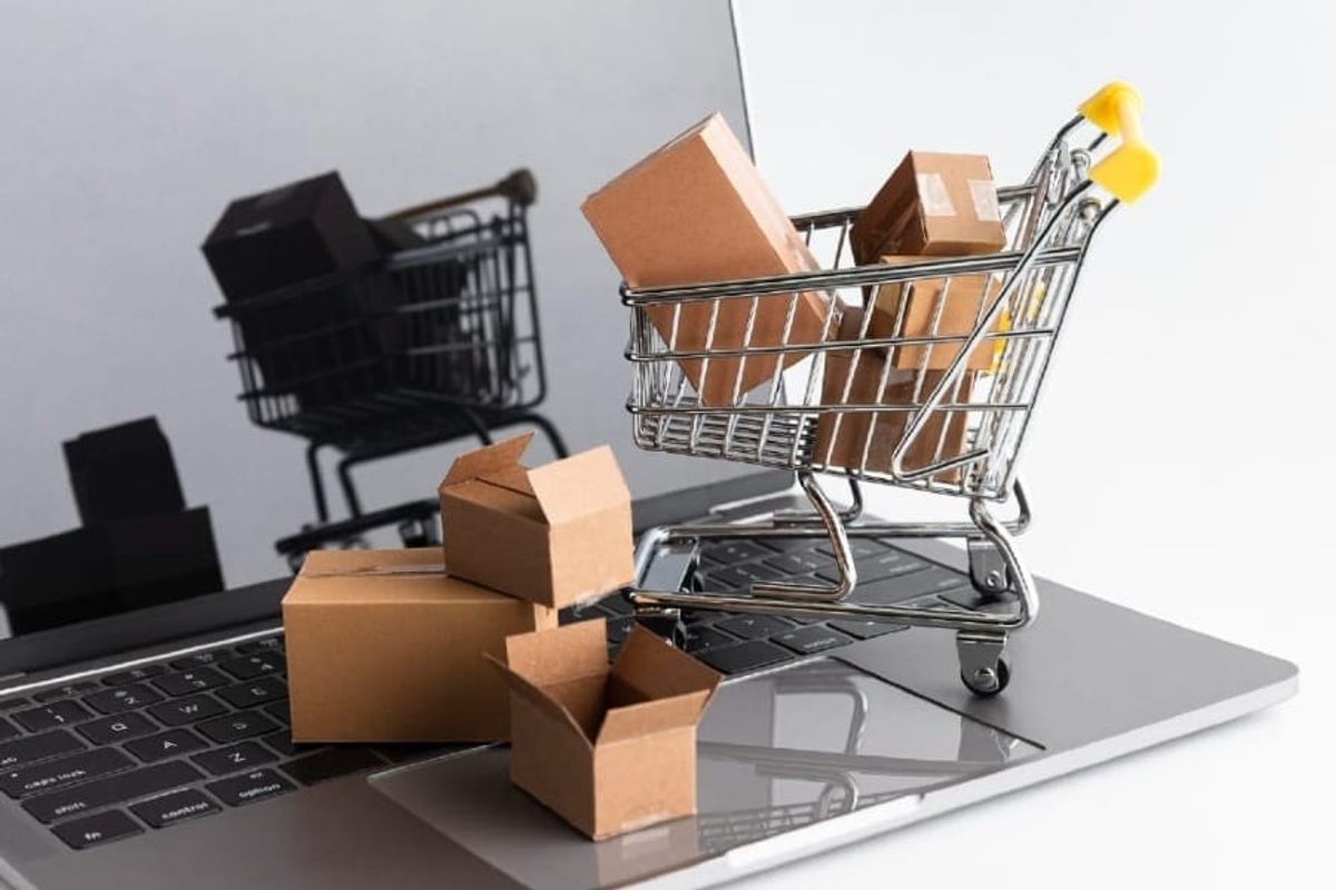 Compras online através do E-commerce.
