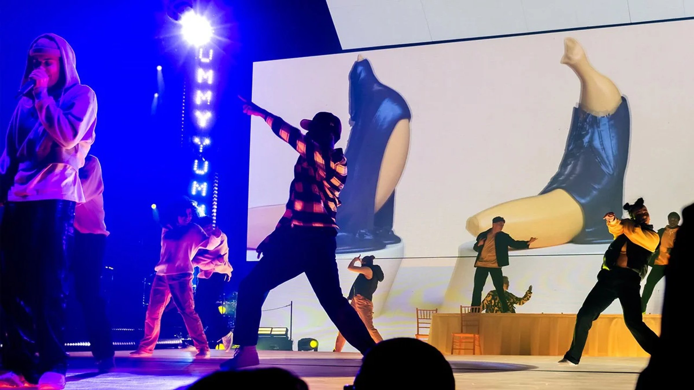 Justin Bieber: Justice Tour, image 2