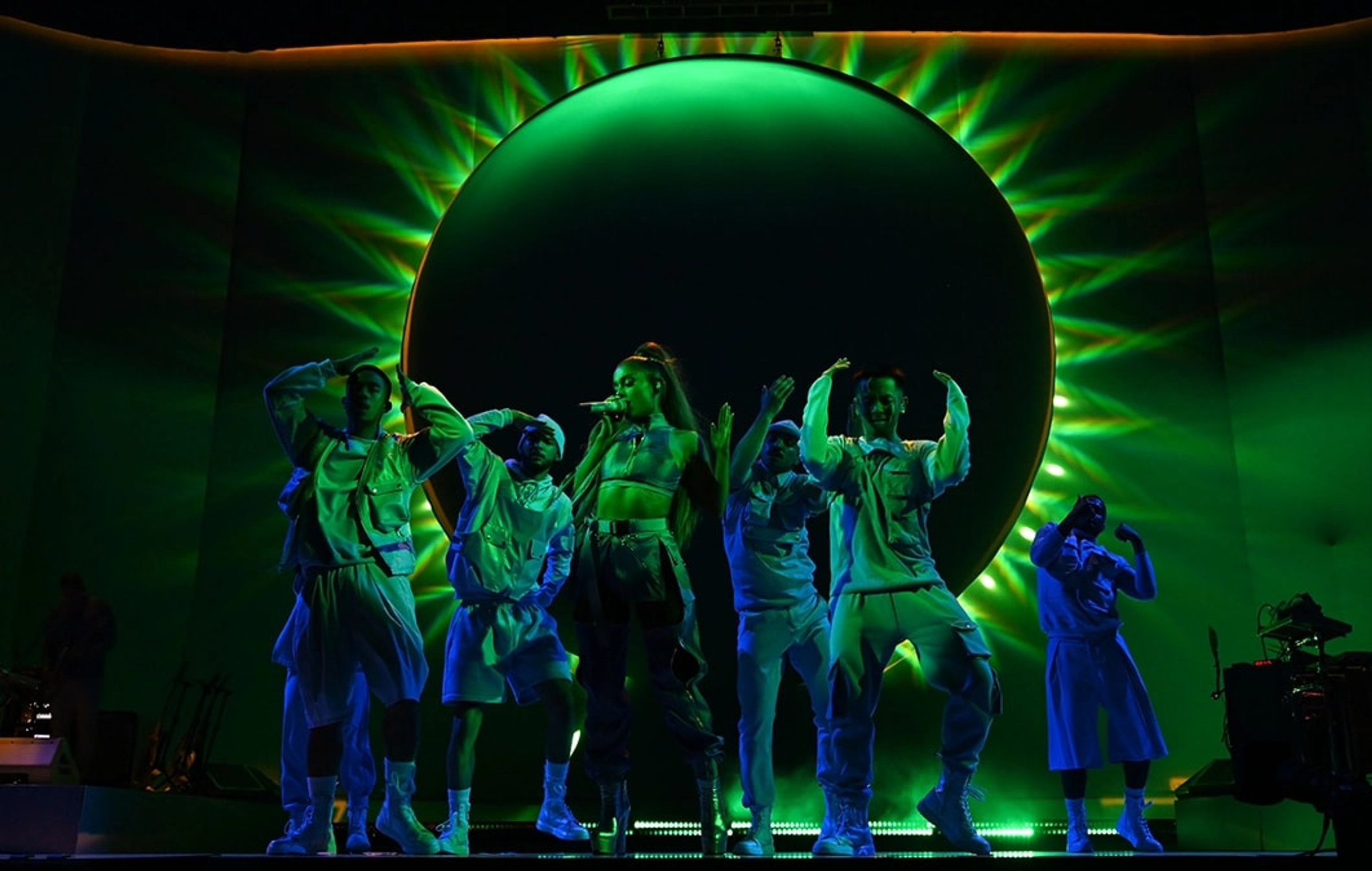 Ariana Grande Sweetener Tour, image 14