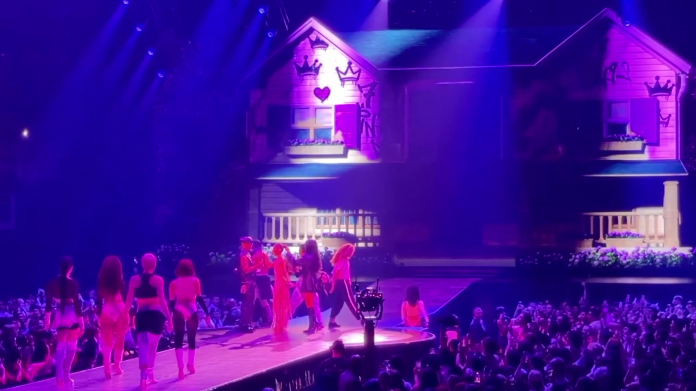Ariana Grande - Eternal Sunshine Tour 2026, image 7