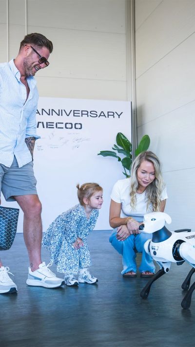 As part of the OMODA and JAECOO 2 Year Anniversary celebrations and to mark 100,000 owners, we invited JAECOO 7 owners Gary, Olivia, and Lumi to reflect on what the past year has meant to them.