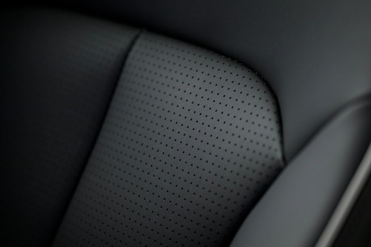 JAECOO 5 synthetic leather seat stitching detail