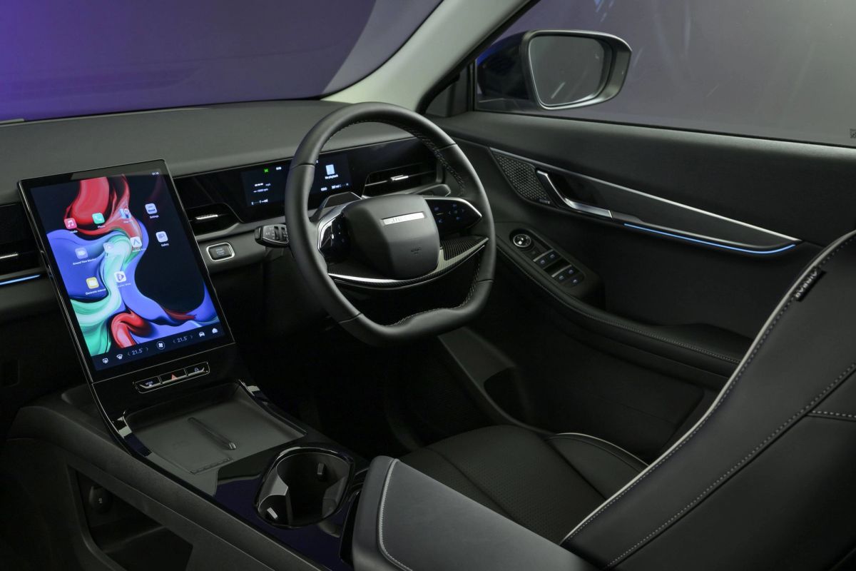 JAECOO 5 front seats with electric adjustment