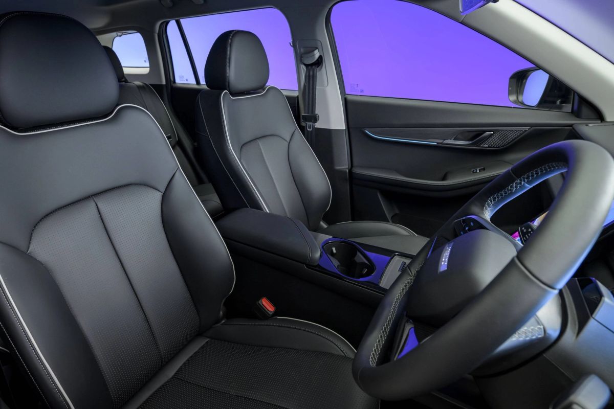 JAECOO 5 dashboard and centre console