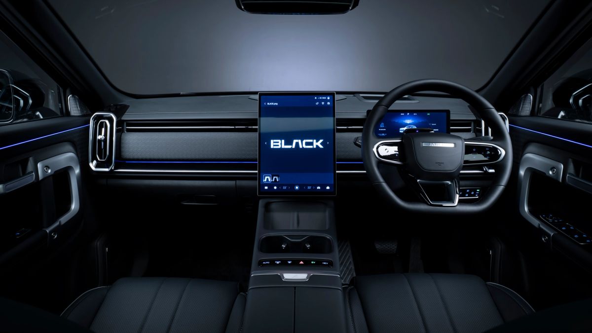 JAECOO 7 Black Luxury dashboard with ambient lighting