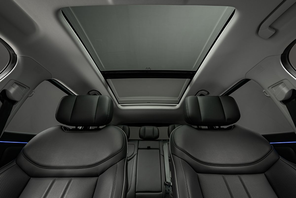 JAECOO 7 1.1-metre panoramic sunroof