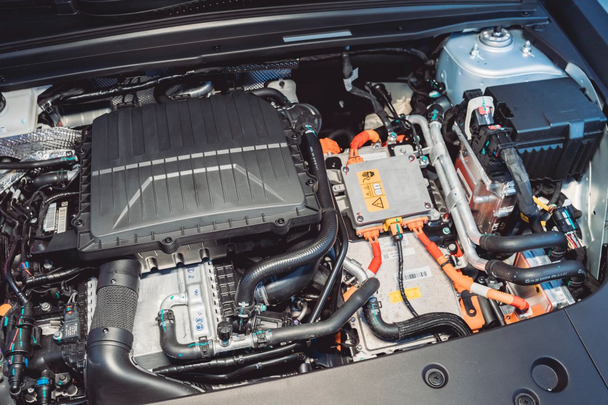 Close up of JAECOO engine