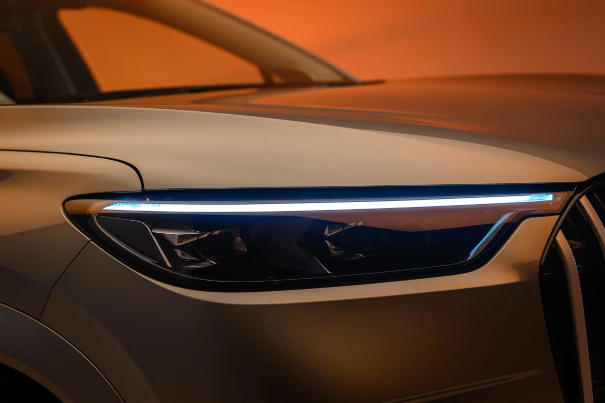 JAECOO 8 LED headlight detail