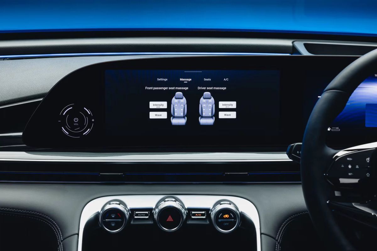 OMODA 9 Black Edition climate controls