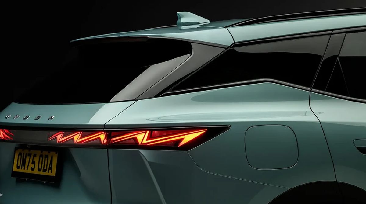 rear of omoda 7