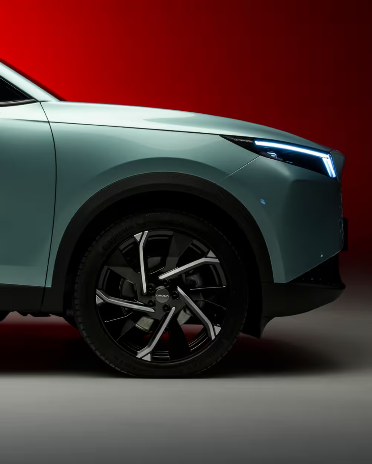 OMODA 7 exterior and wheel