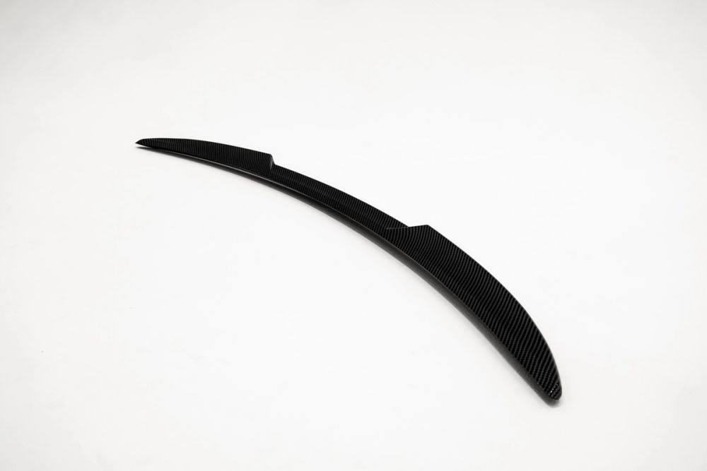 OMODA E5 styling kit — carbon fibre rear spoiler