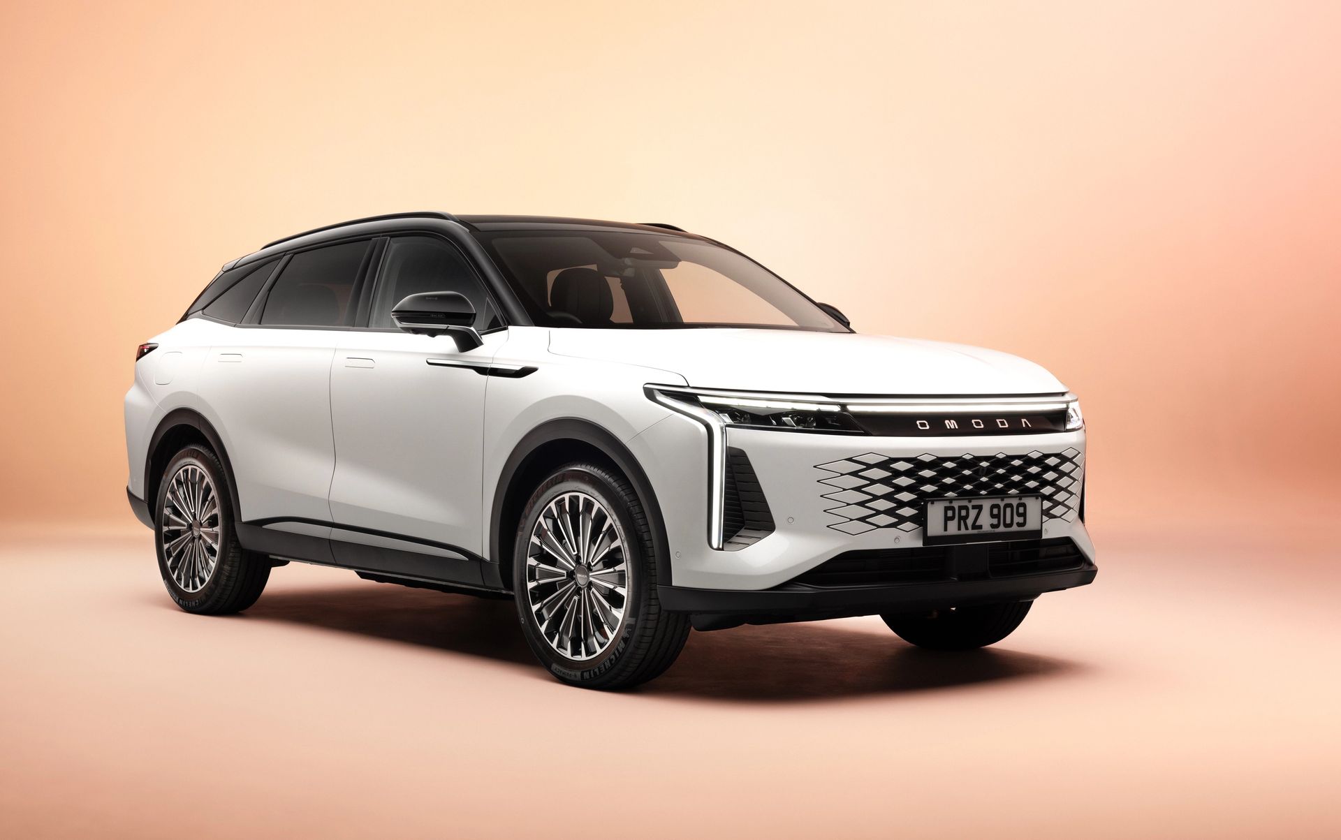 OMODA 9 side profile