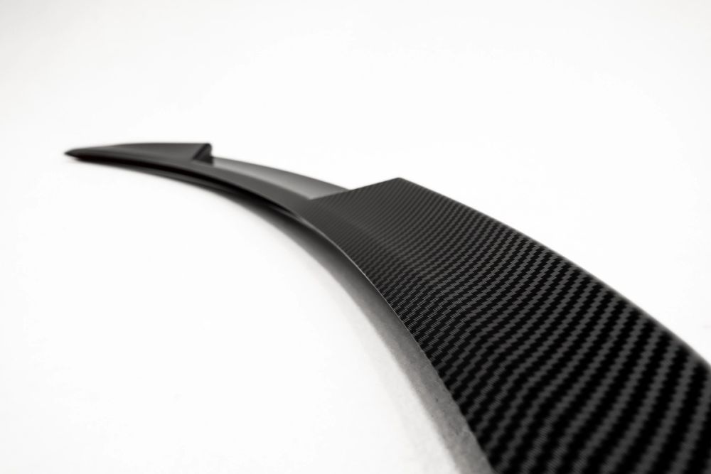 OMODA E5 styling kit — rear spoiler detail